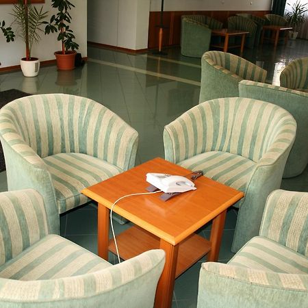 Park Hotel Es Rendezveny Centrum Bábolna Zewnętrze zdjęcie